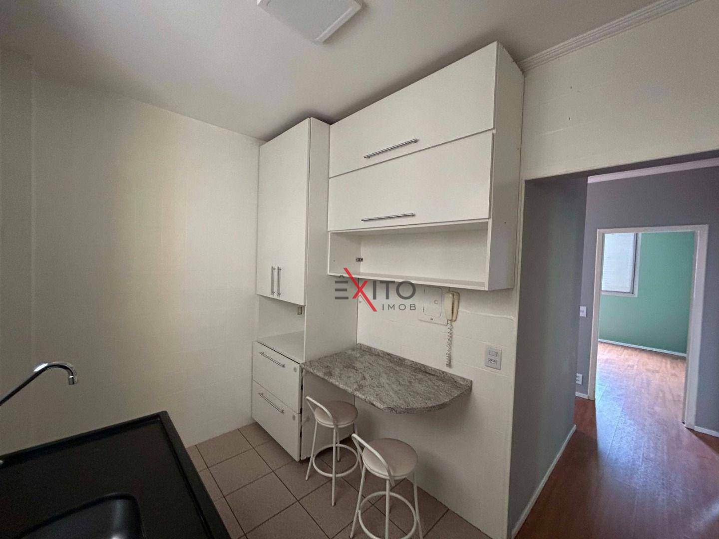 Apartamento à venda com 2 quartos, 77m² - Foto 10