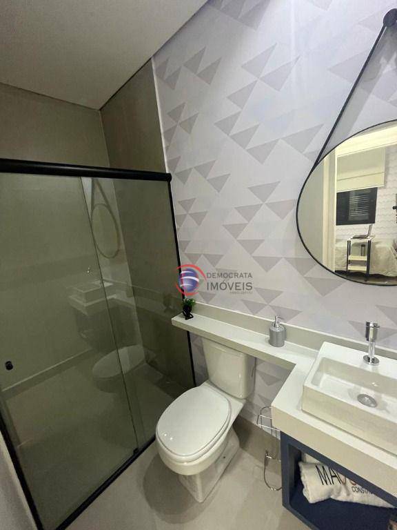 Apartamento à venda com 2 quartos, 63m² - Foto 11