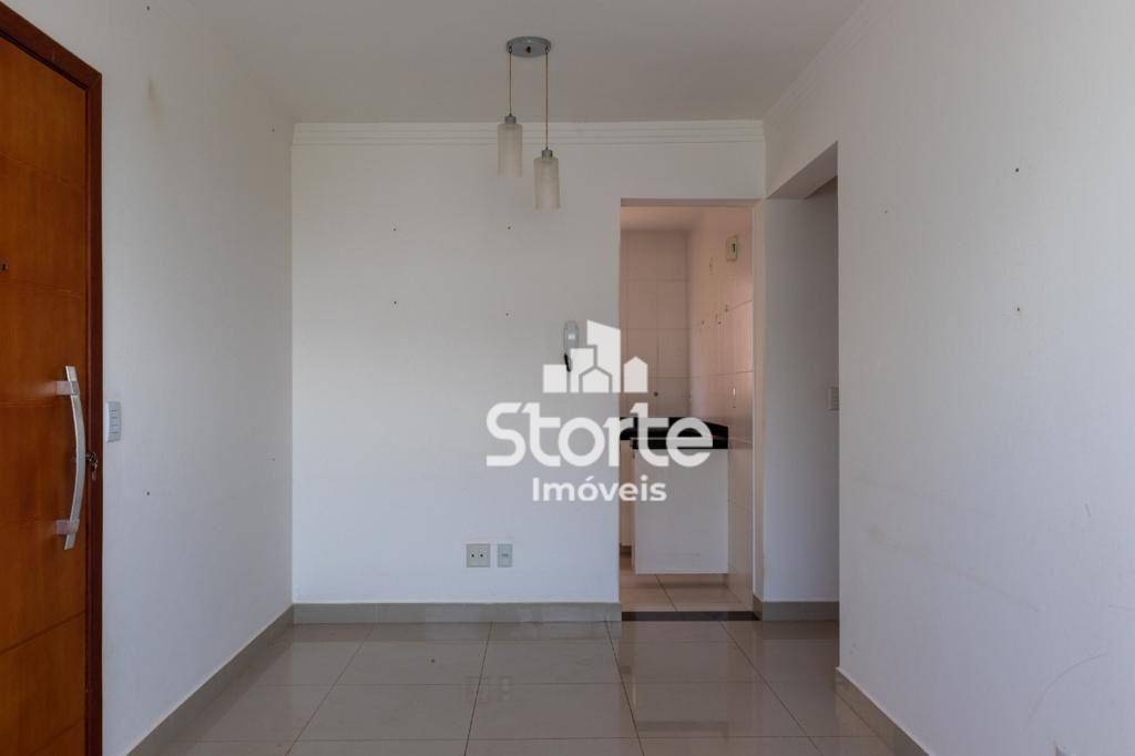 Apartamento à venda com 2 quartos, 56m² - Foto 1