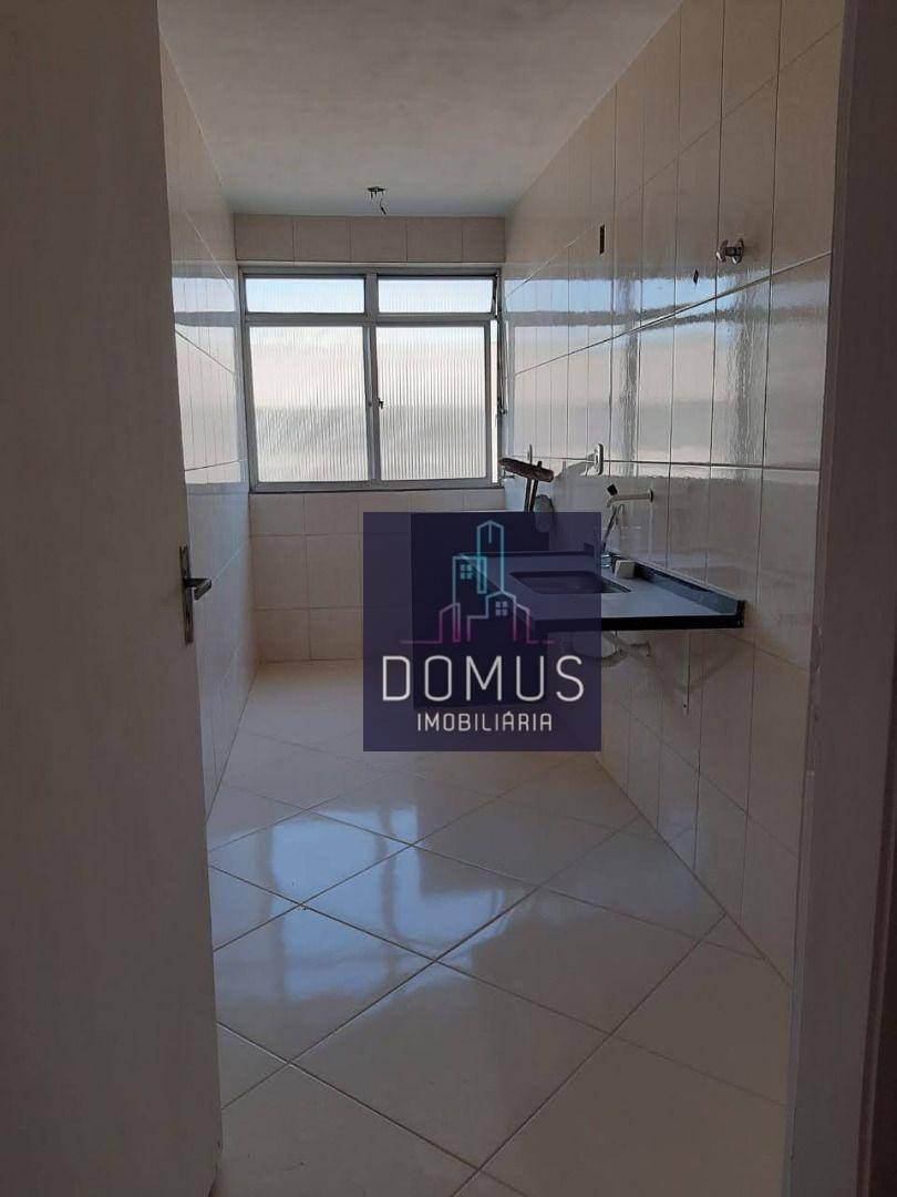 Apartamento à venda com 2 quartos, 57m² - Foto 2