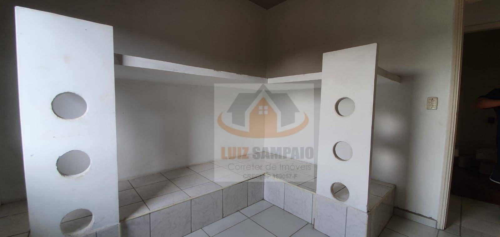 Casa à venda com 4 quartos, 180m² - Foto 26