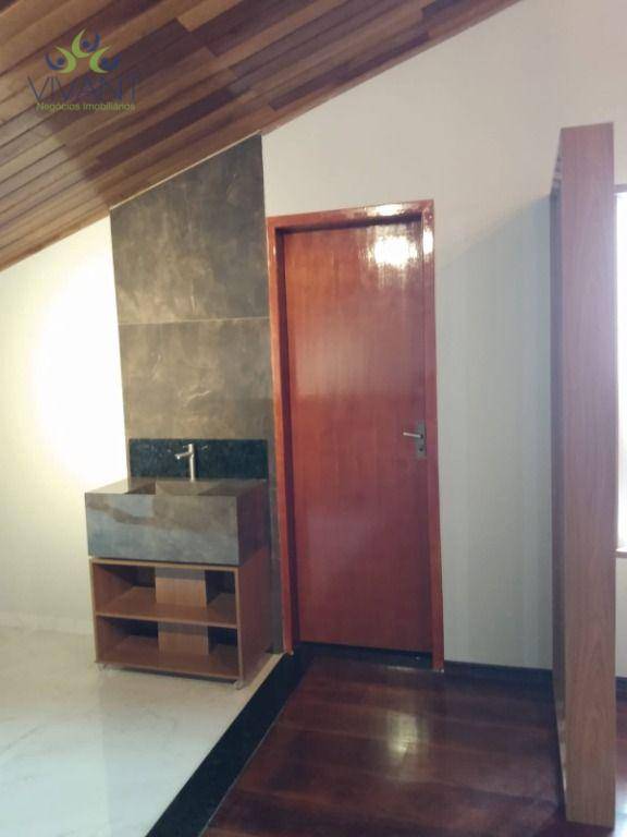 Sobrado à venda com 4 quartos, 298m² - Foto 47