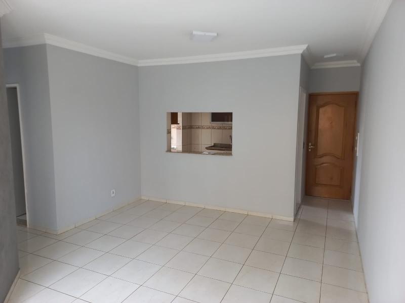 Apartamento à venda com 3 quartos, 74m² - Foto 3