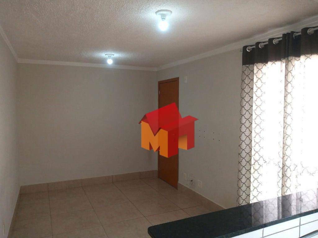 Apartamento à venda com 2 quartos, 44m² - Foto 4