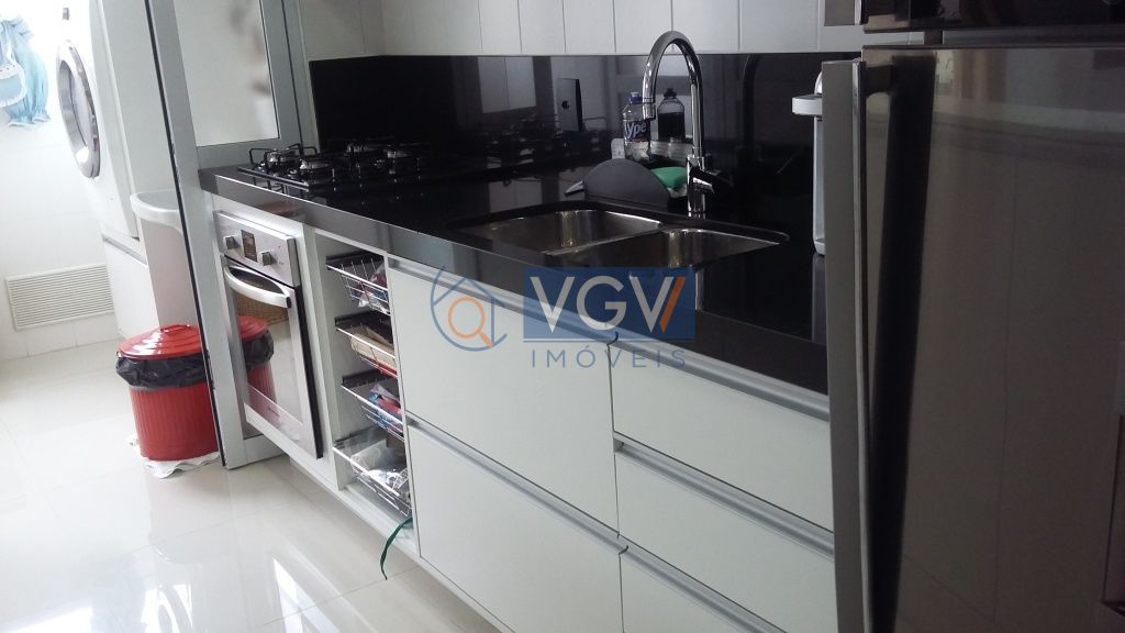 Apartamento à venda com 2 quartos, 65m² - Foto 13