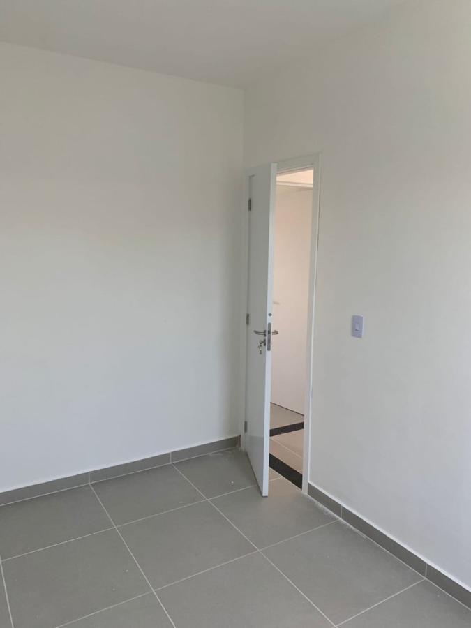 Casa à venda com 2 quartos, 44m² - Foto 14