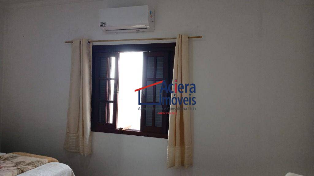 Casa de Condomínio à venda com 3 quartos, 217m² - Foto 8