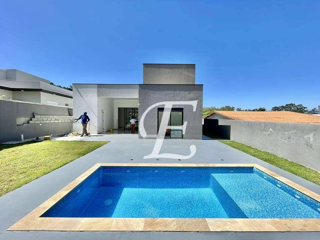 Casa de Condomínio à venda com 3 quartos, 230m² - Foto 1