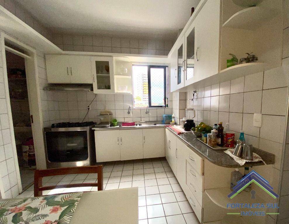 Apartamento à venda com 3 quartos, 143m² - Foto 13