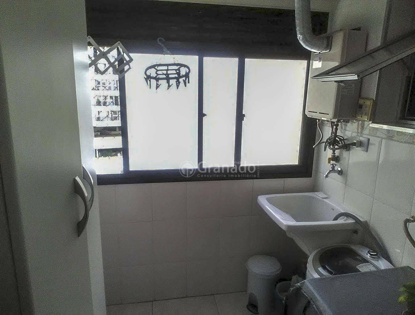 Apartamento à venda com 3 quartos, 65m² - Foto 3