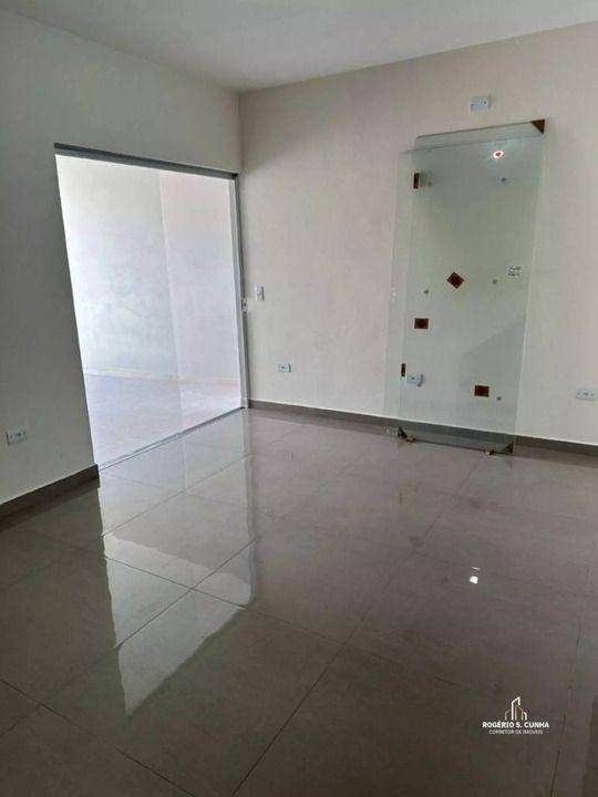 Casa à venda com 2 quartos, 90m² - Foto 4