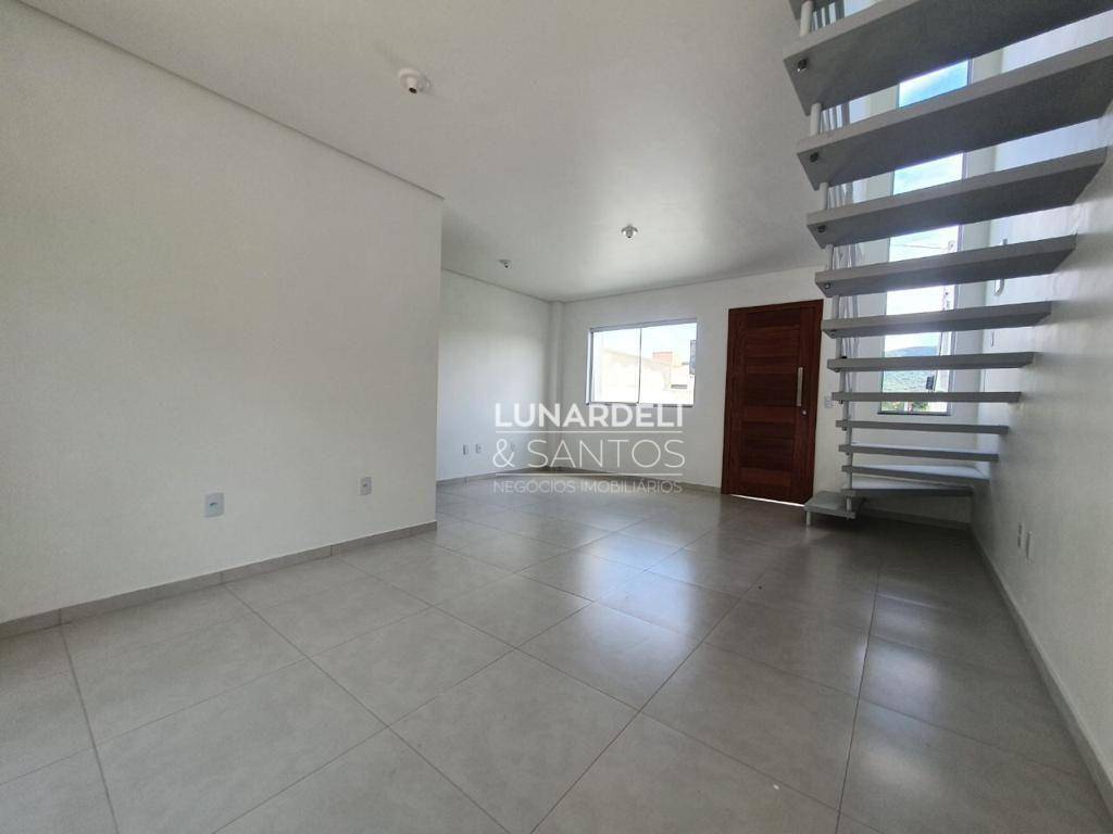 Sobrado à venda com 2 quartos, 70M2 - Foto 4