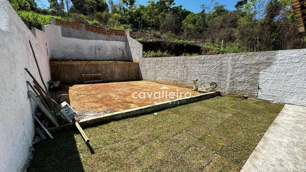 Casa à venda com 2 quartos, 69m² - Foto 17