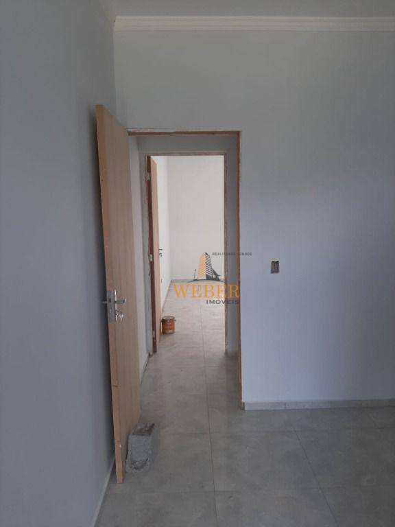 Casa à venda com 2 quartos, 78m² - Foto 11