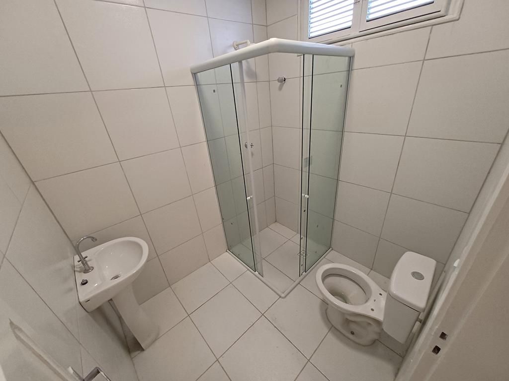 Casa para alugar com 3 quartos, 200m² - Foto 16