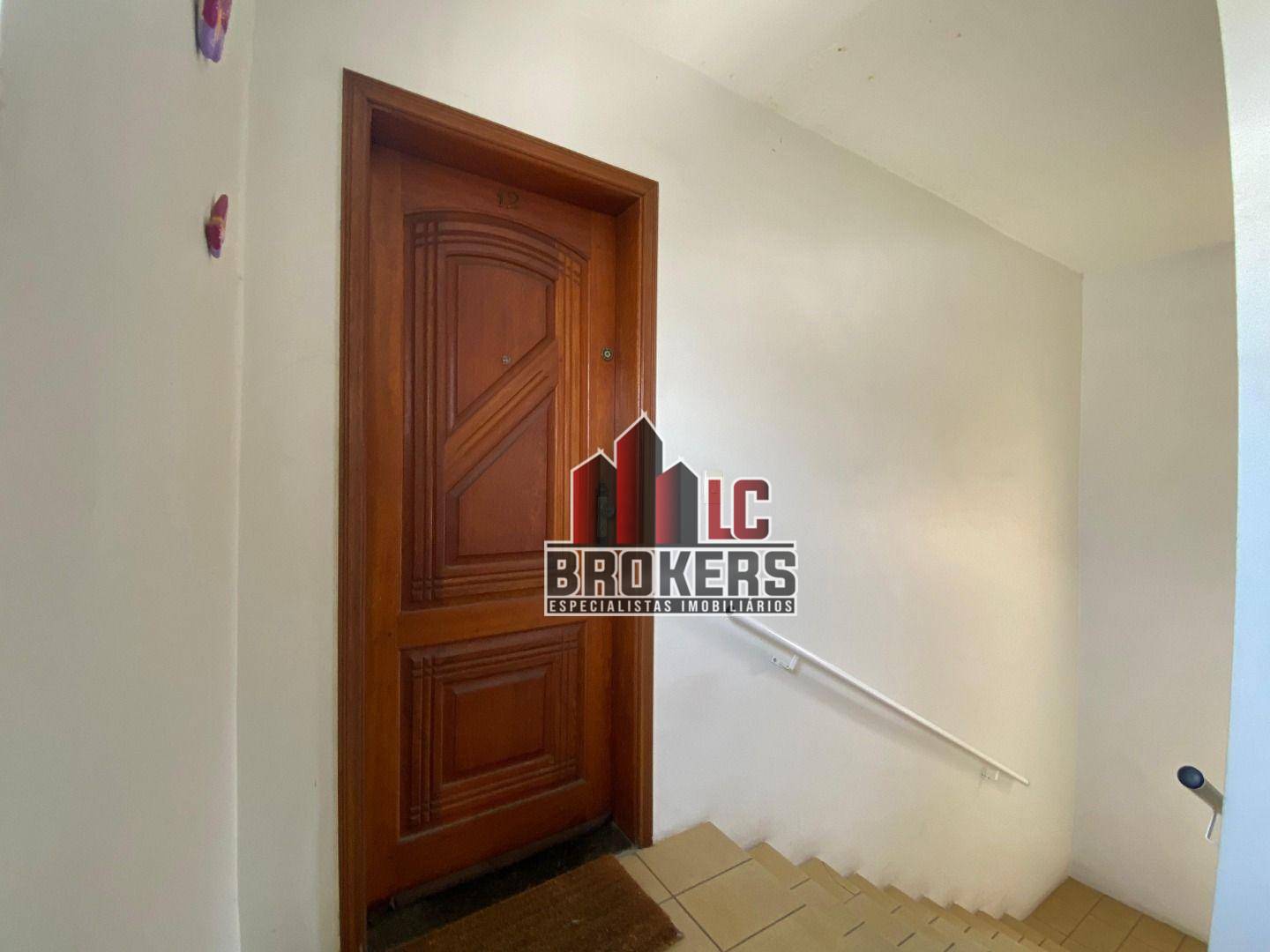 Apartamento à venda com 2 quartos, 60m² - Foto 13