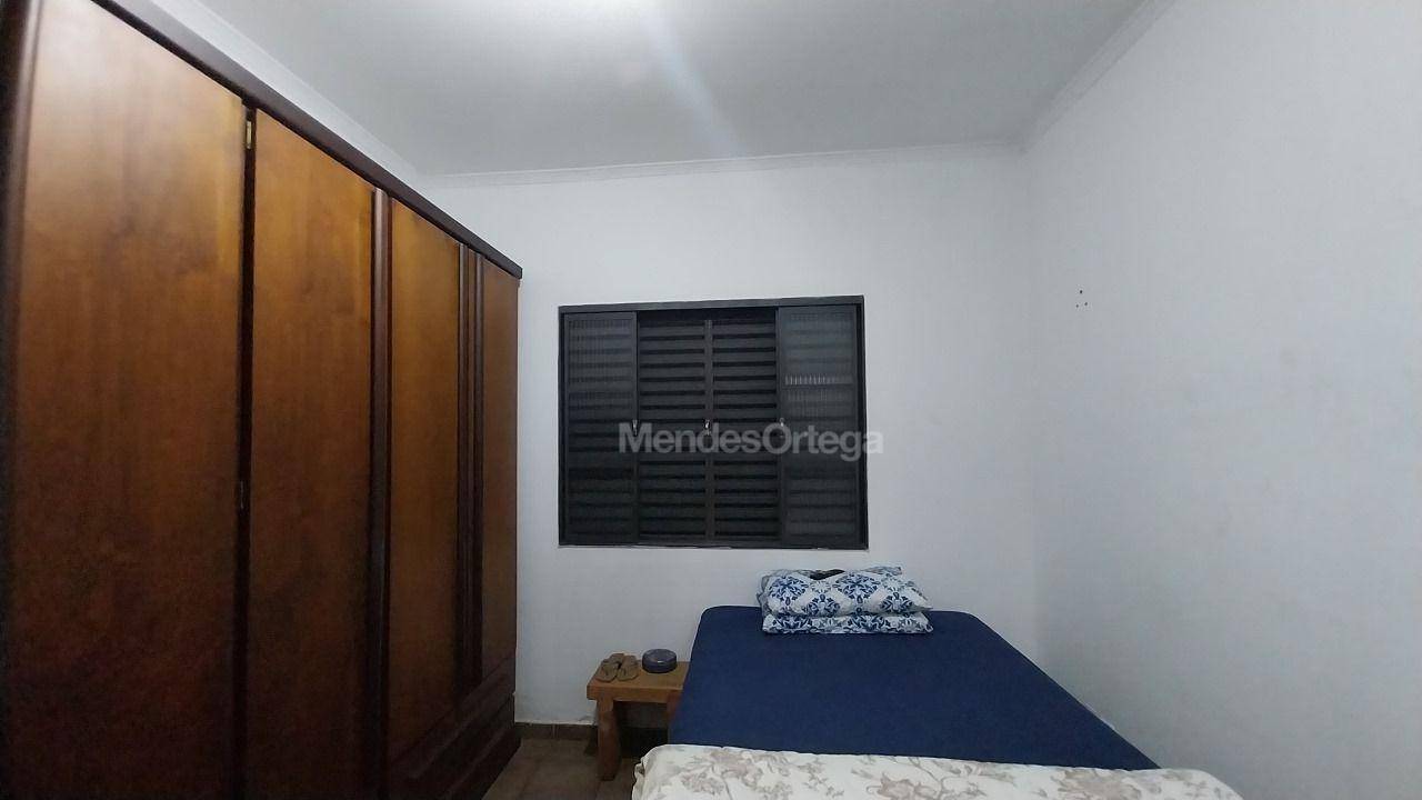 Casa à venda com 3 quartos, 214m² - Foto 5