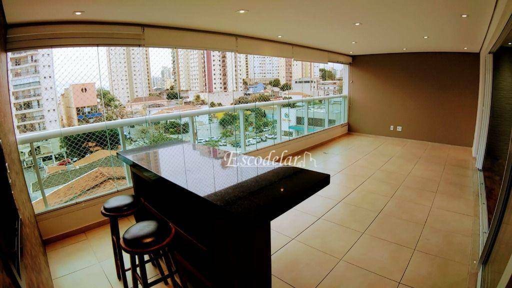 Apartamento à venda com 3 quartos, 140m² - Foto 2