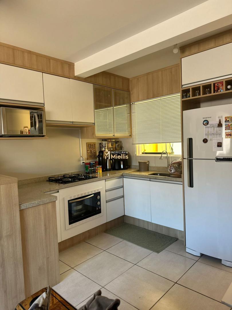 Casa à venda com 2 quartos, 52m² - Foto 8