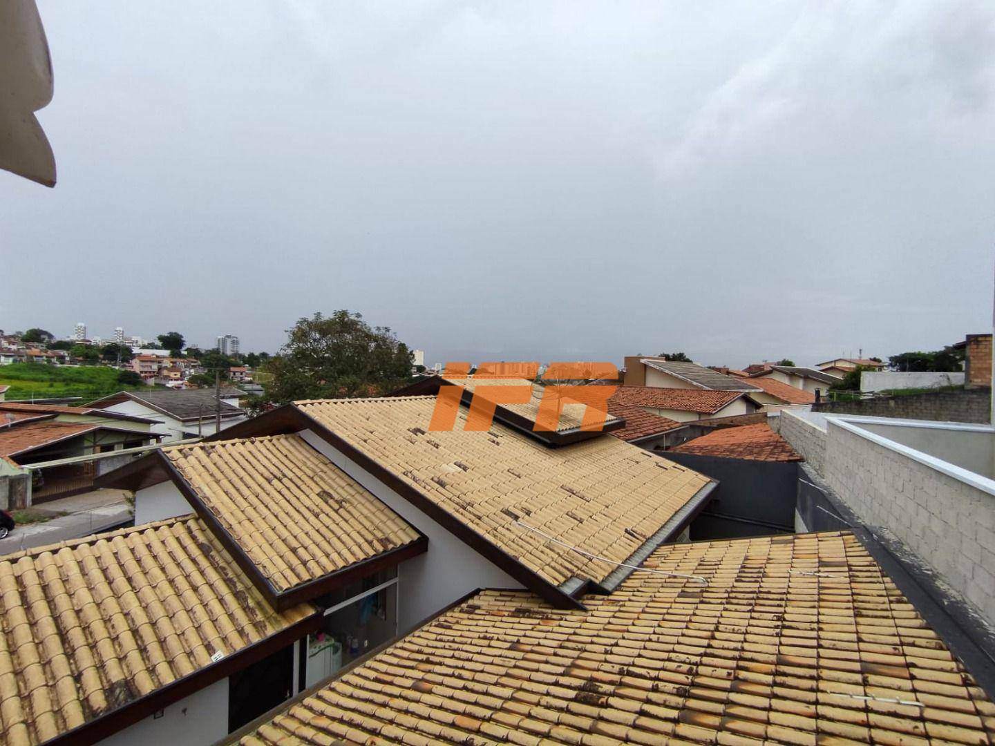 Sobrado à venda e aluguel com 4 quartos, 267m² - Foto 10