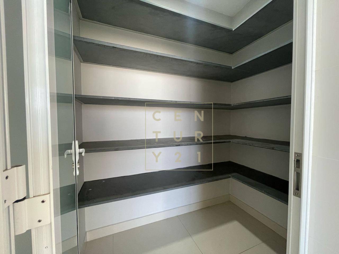 Casa de Condomínio à venda e aluguel com 3 quartos, 226m² - Foto 19
