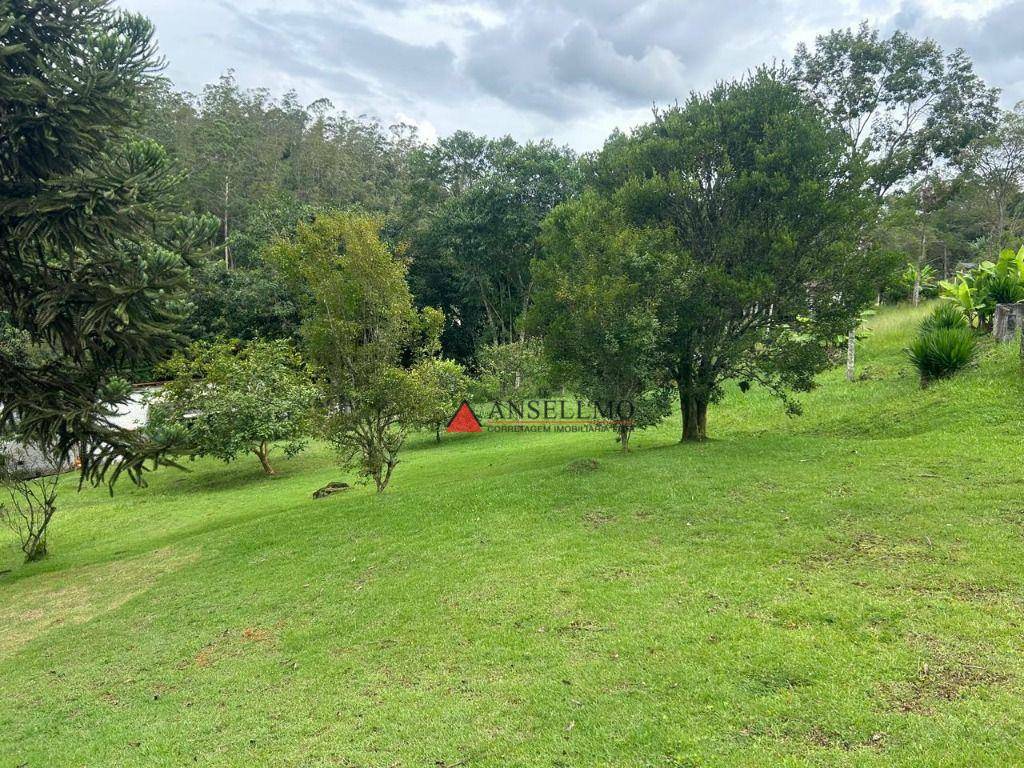Chácara à venda com 3 quartos, 200m² - Foto 10