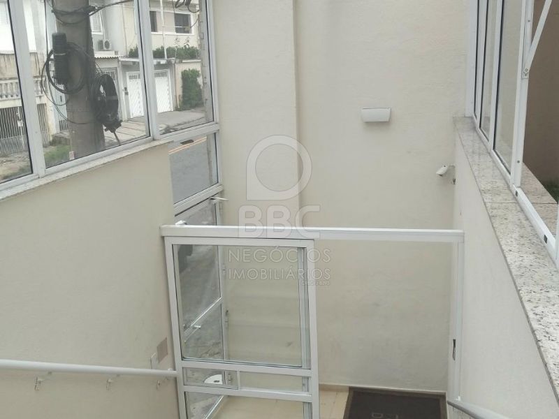 Apartamento à venda com 3 quartos, 96m² - Foto 4