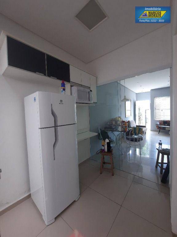 Casa para alugar com 2 quartos, 62m² - Foto 19