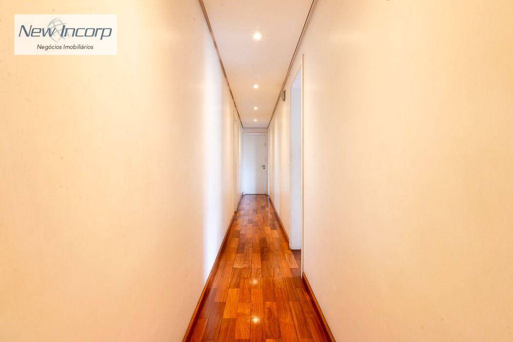 Apartamento à venda com 4 quartos, 240m² - Foto 18