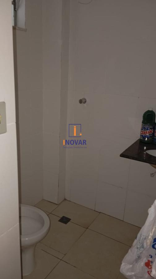 Apartamento à venda com 3 quartos, 30m² - Foto 12