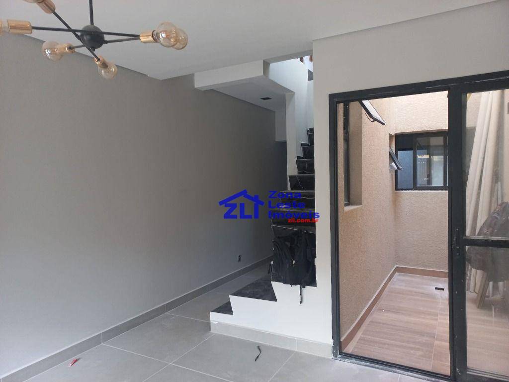 Sobrado à venda com 3 quartos, 88m² - Foto 4