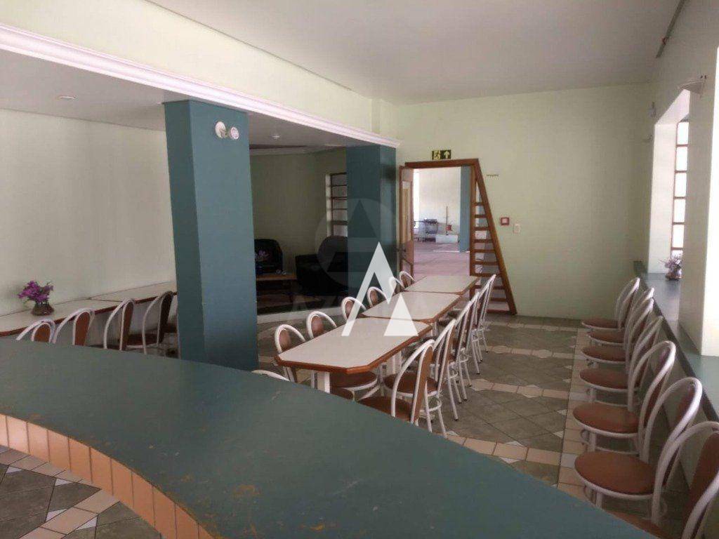 Apartamento à venda com 3 quartos, 117m² - Foto 8