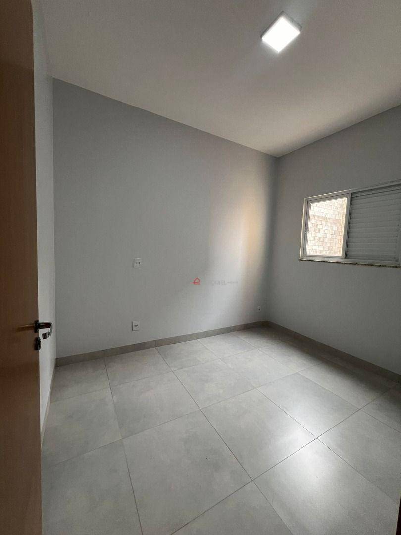 Apartamento para alugar com 2 quartos, 72m² - Foto 15