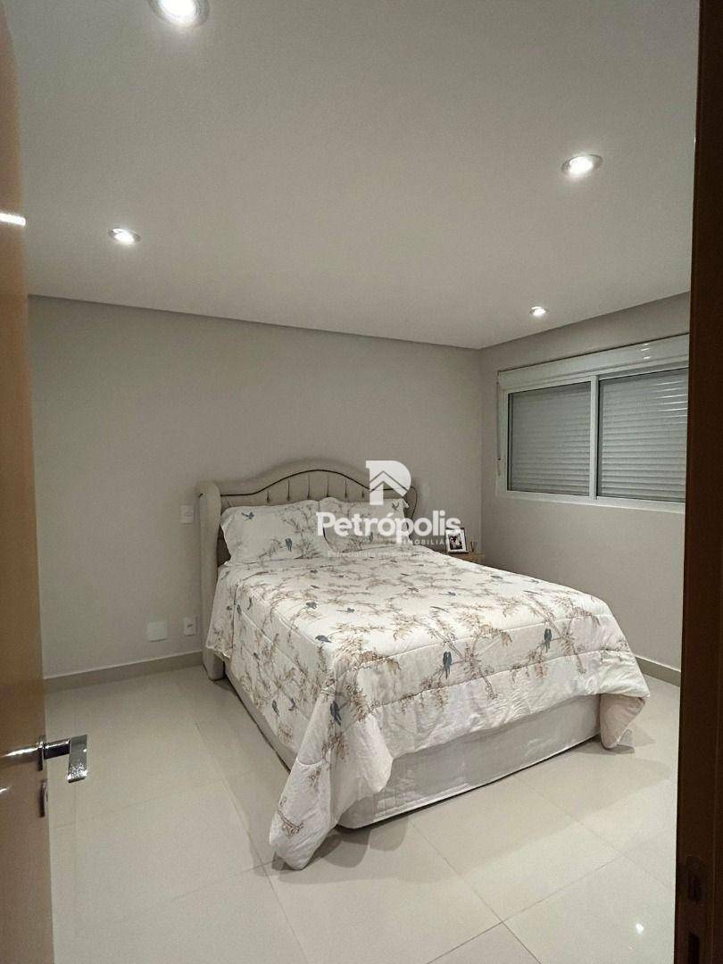 Apartamento à venda com 3 quartos, 166m² - Foto 5