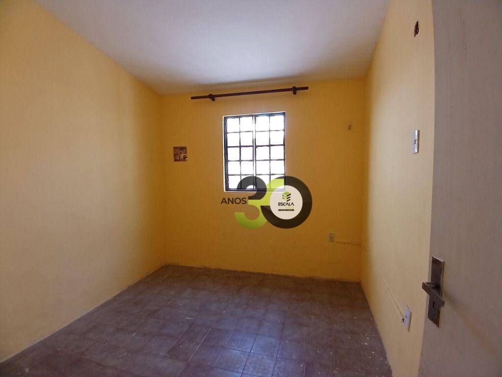 Casa para alugar com 3 quartos, 60m² - Foto 16