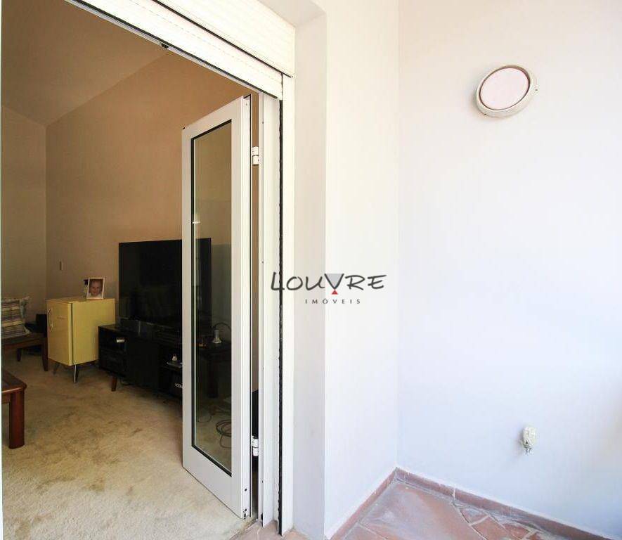 Casa à venda com 4 quartos, 240m² - Foto 24