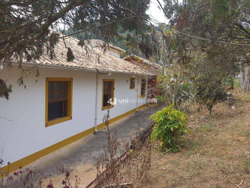 Casa à venda com 4 quartos, 280m² - Foto 1