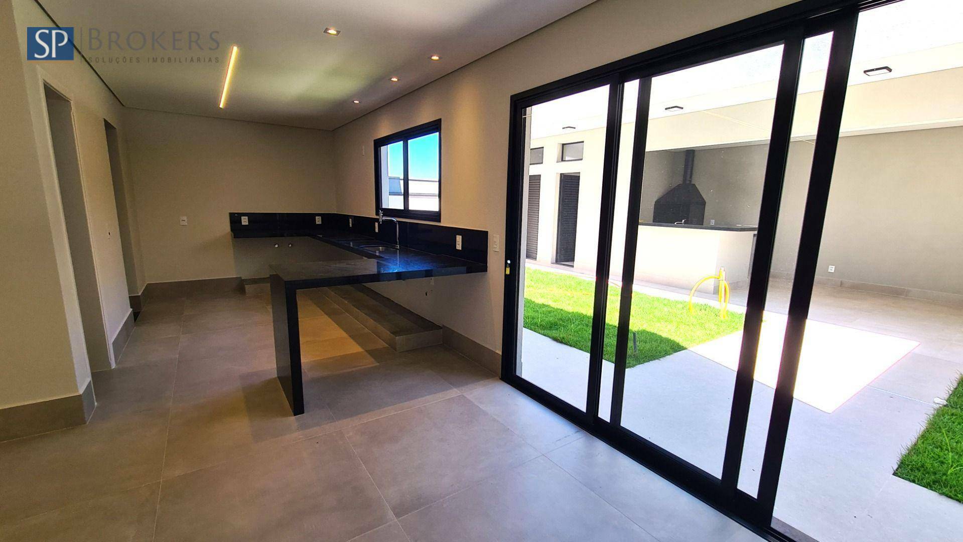 Casa de Condomínio à venda com 4 quartos, 245m² - Foto 12