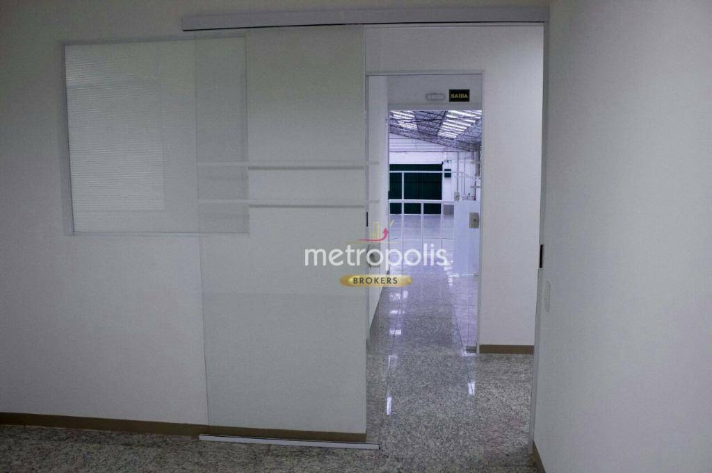 Depósito-Galpão-Armazém para alugar, 1350m² - Foto 9