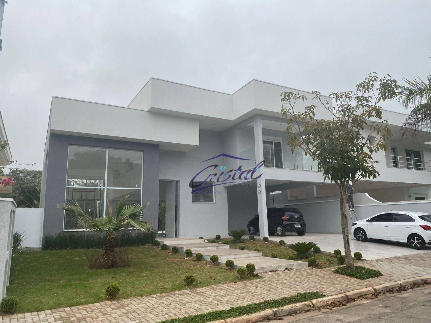 Casa de Condomínio à venda com 4 quartos, 387m² - Foto 1