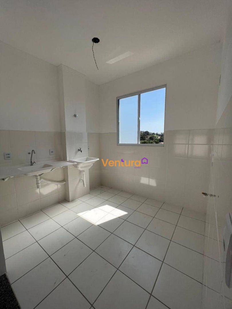 Apartamento para alugar com 2 quartos, 60m² - Foto 14