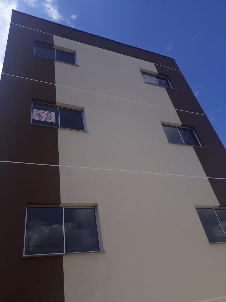 Apartamento à venda com 3 quartos, 67m² - Foto 1