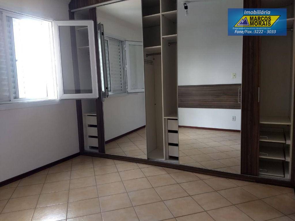 Apartamento à venda com 3 quartos, 91m² - Foto 4