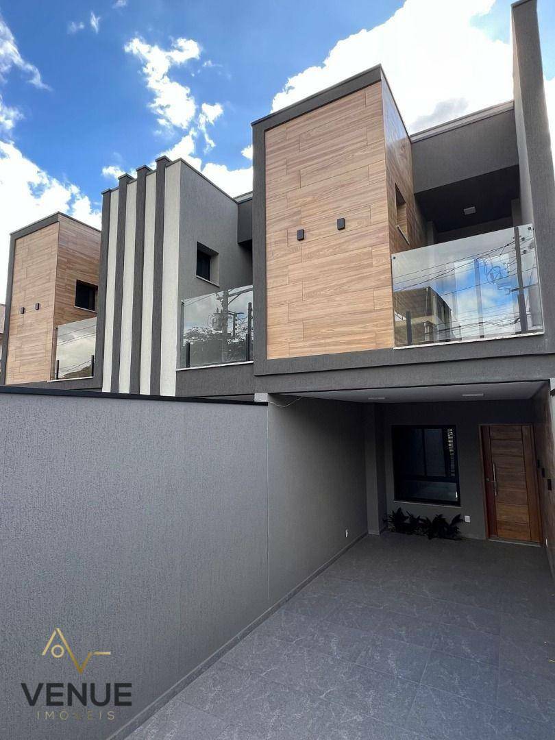 Sobrado à venda com 3 quartos, 124m² - Foto 1