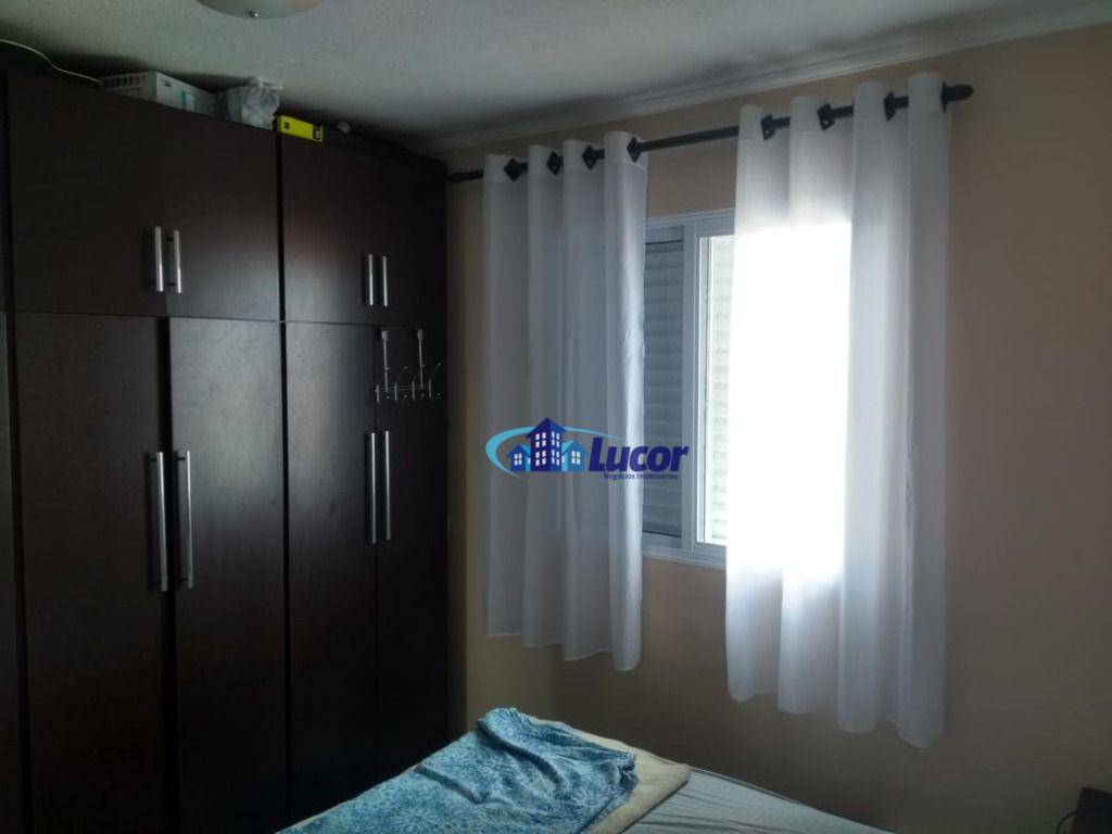 Apartamento à venda com 3 quartos, 60m² - Foto 3