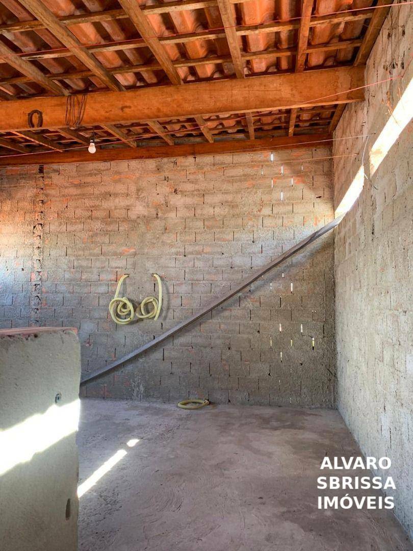 Casa à venda com 2 quartos, 94m² - Foto 8