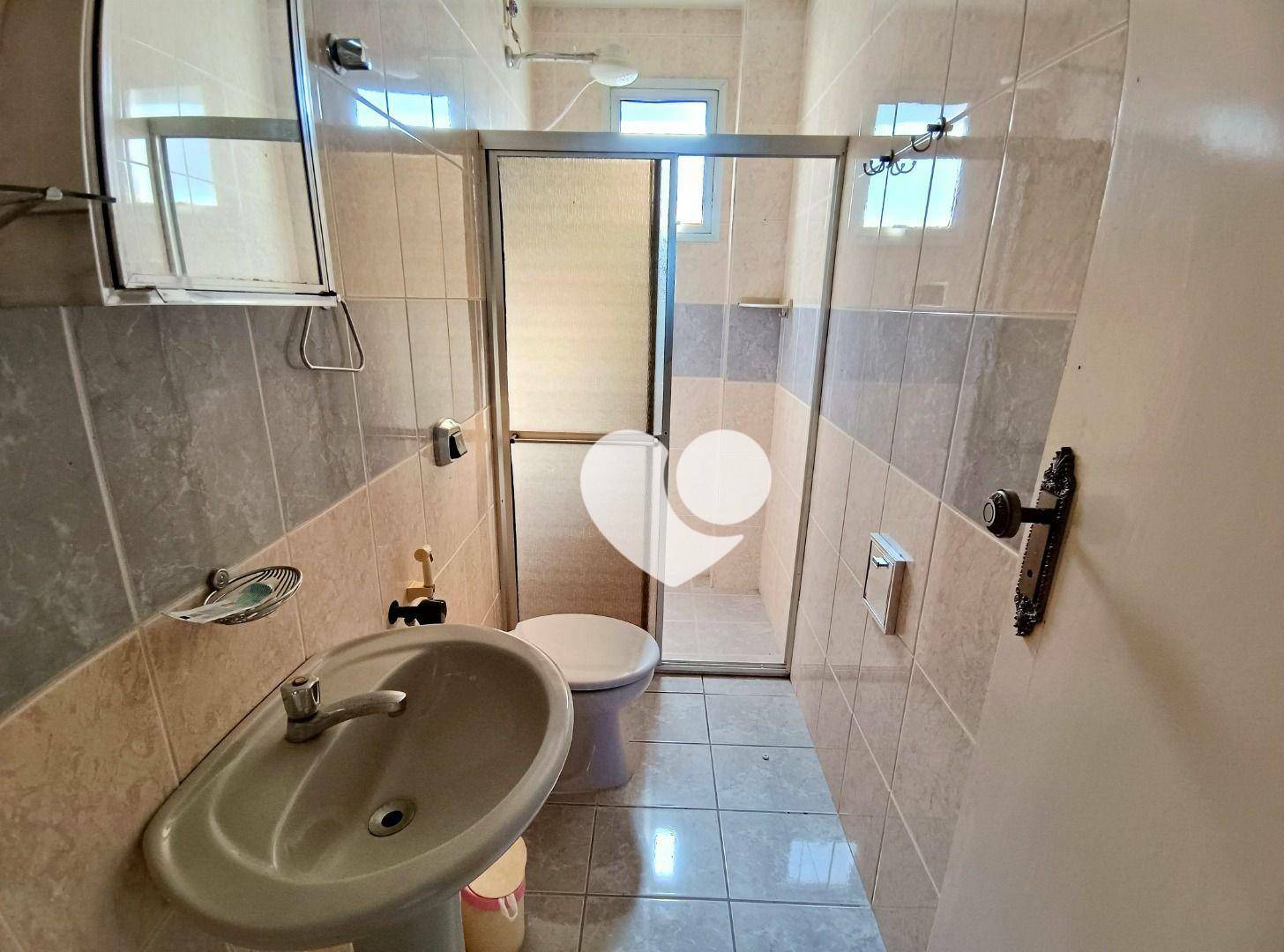 Apartamento à venda com 2 quartos, 70m² - Foto 12