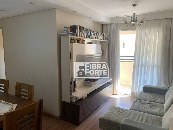 Apartamento à venda com 3 quartos, 70m² - Foto 3