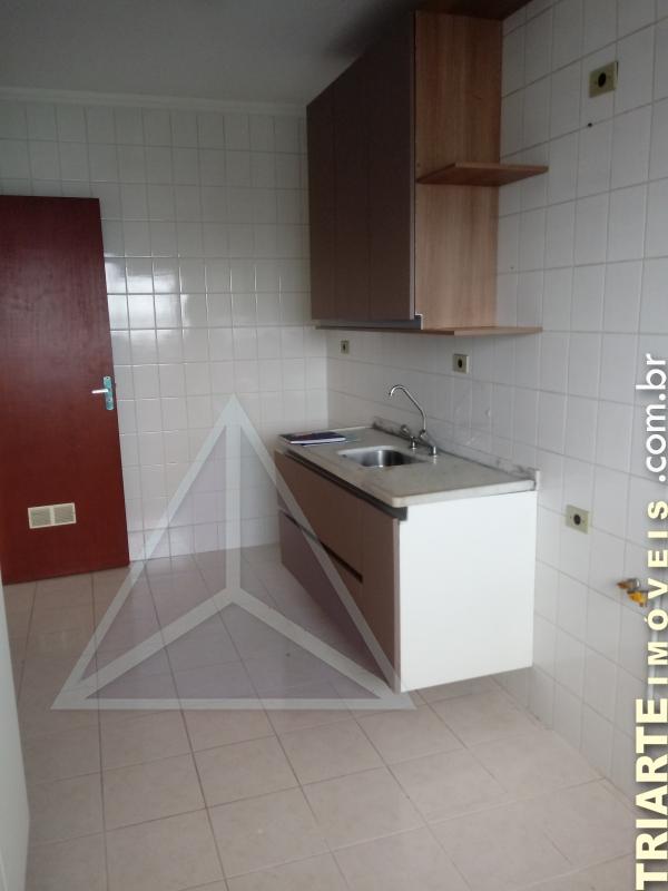 Apartamento à venda com 2 quartos, 64m² - Foto 5