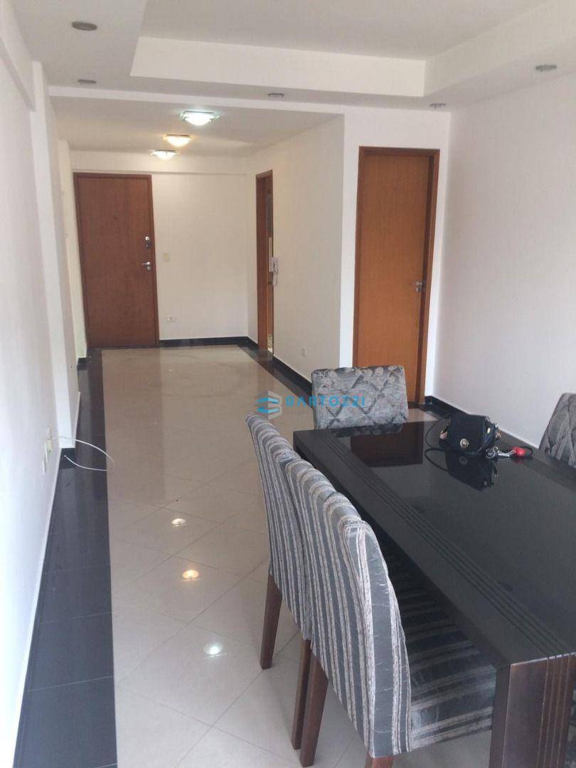 Apartamento à venda com 2 quartos, 70m² - Foto 1